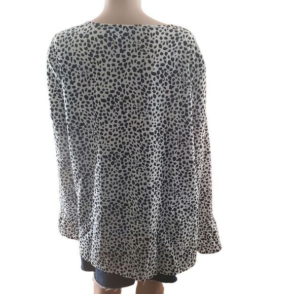 Emery Rose Size  5X (4XLLightweight Leopard Print Flower Embroidered Blouse - Picture 3 of 10